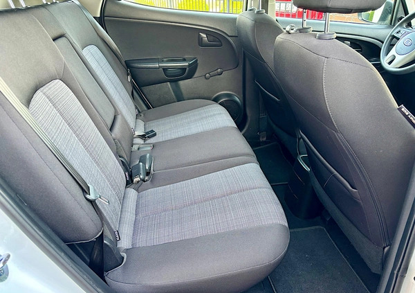 Kia Venga cena 19300 przebieg: 160000, rok produkcji 2010 z Legnica małe 407